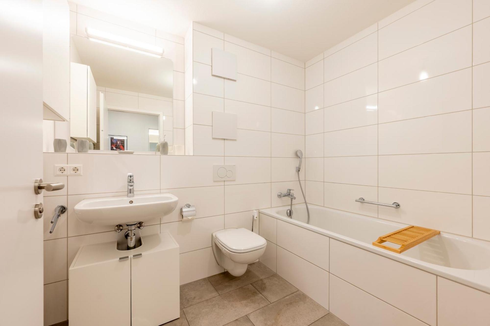 Exquis 2Br Luxus Apartment Tao I Parken I Netflix I Garten I Familienfreundlich I Holzgerlingen Eksteriør bilde